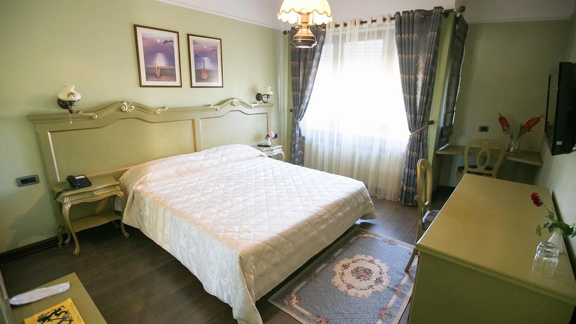 Hotel Victoria Tirana