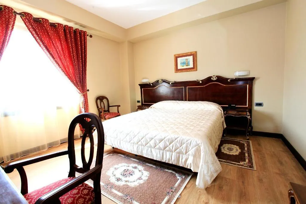 Hotel Victoria Tirana 4*,