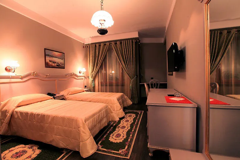 Hotel Victoria Tirana 4*,